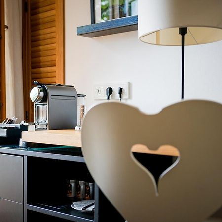 Das Tegernsee Eksteriør bilde A Nespresso machine in a hotel room